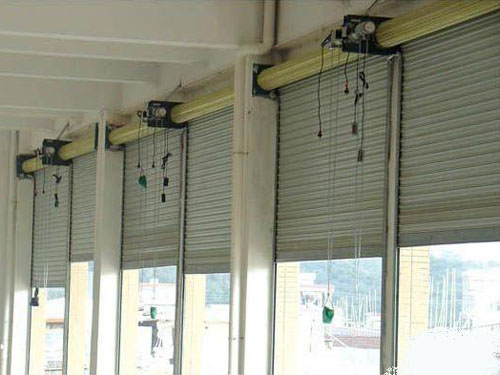 東莞電動(dòng)卷閘門使用的安全性